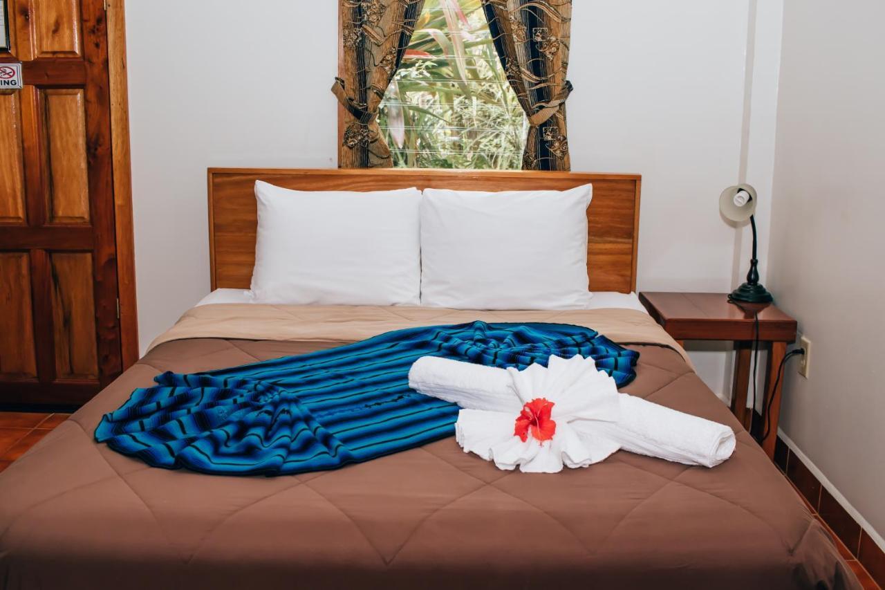 Mariposa Jungle Lodge Сан-Игнасио Экстерьер фото